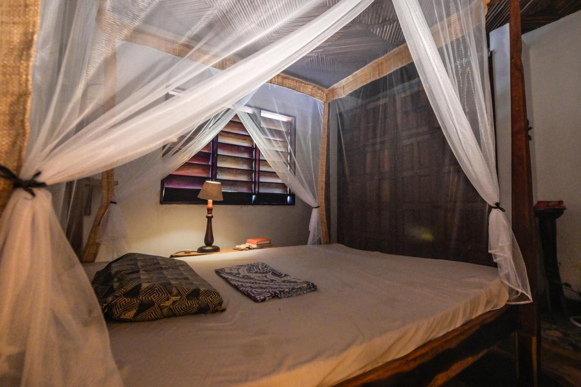 Shambala Madagascar: Beachfront Lodge And Adventures Ambolobozo Luaran gambar