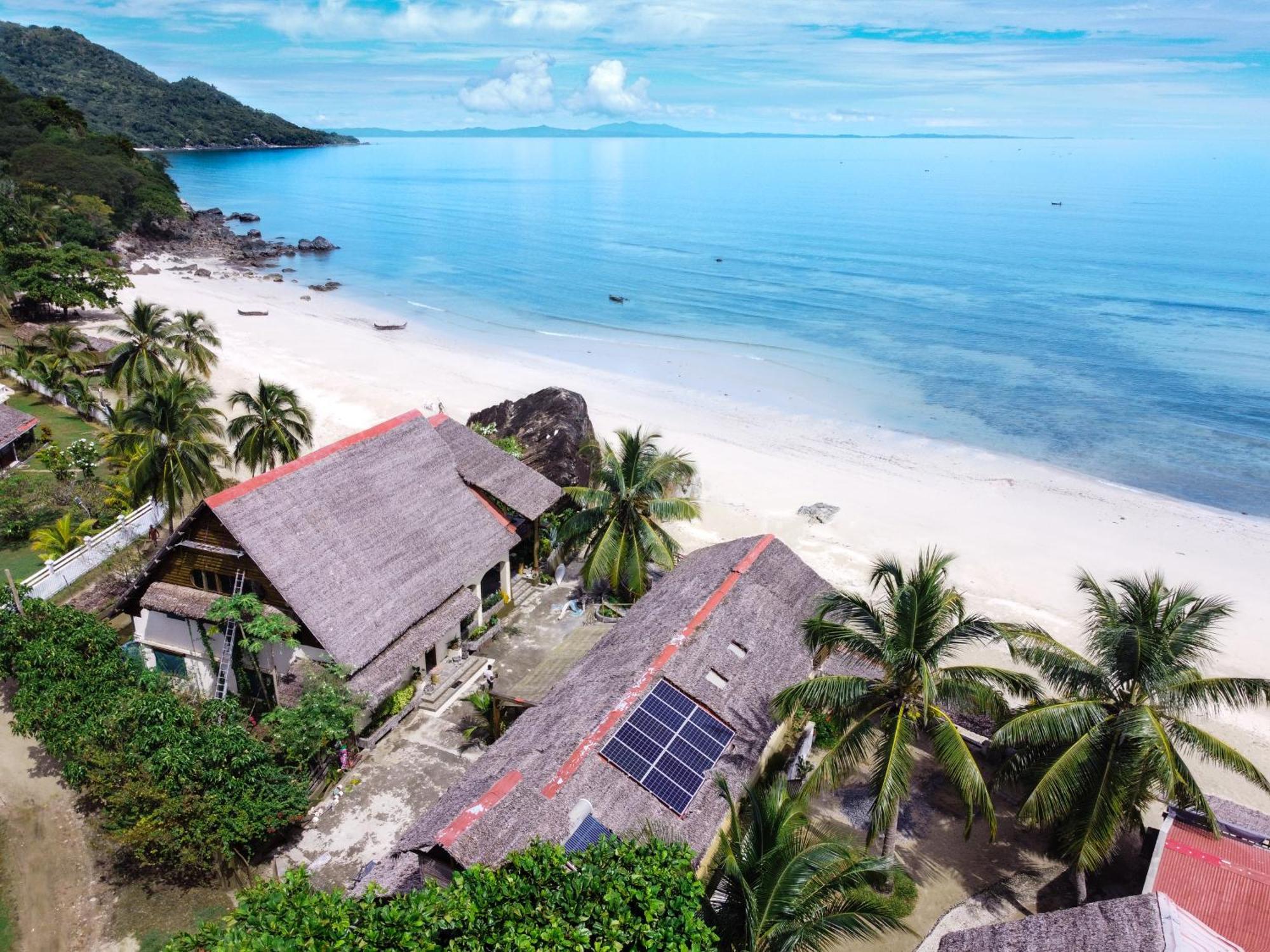 Shambala Madagascar: Beachfront Lodge And Adventures Ambolobozo Luaran gambar