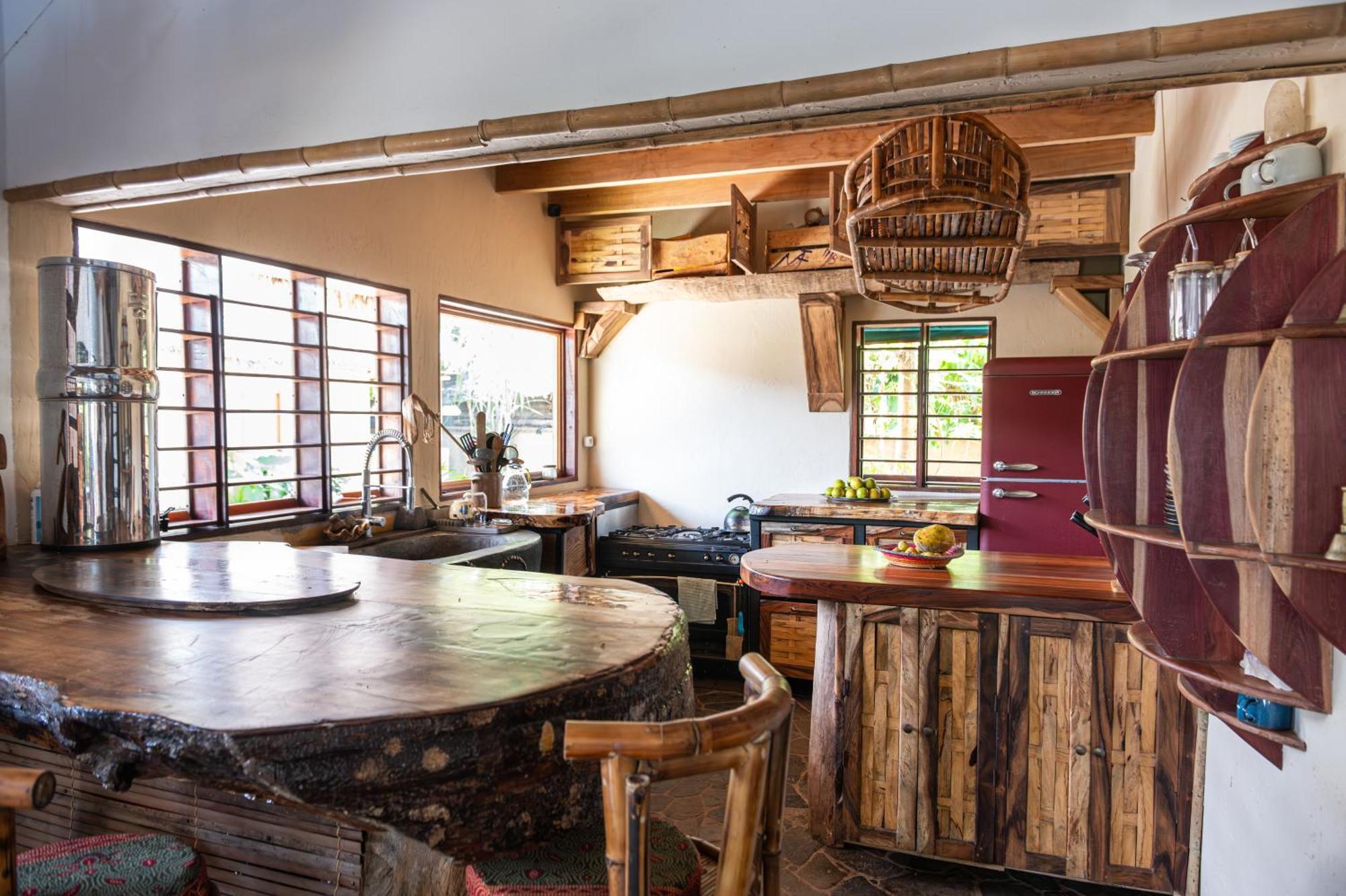 Shambala Madagascar: Beachfront Lodge And Adventures Ambolobozo Luaran gambar