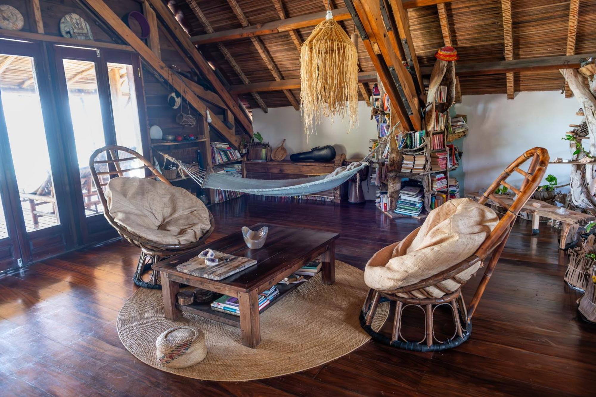 Shambala Madagascar: Beachfront Lodge And Adventures Ambolobozo Luaran gambar